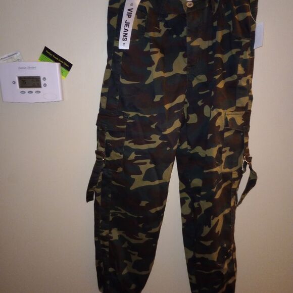 🆕🪖VIP Camouflage Cargo Joggers - Picture 4 of 9
